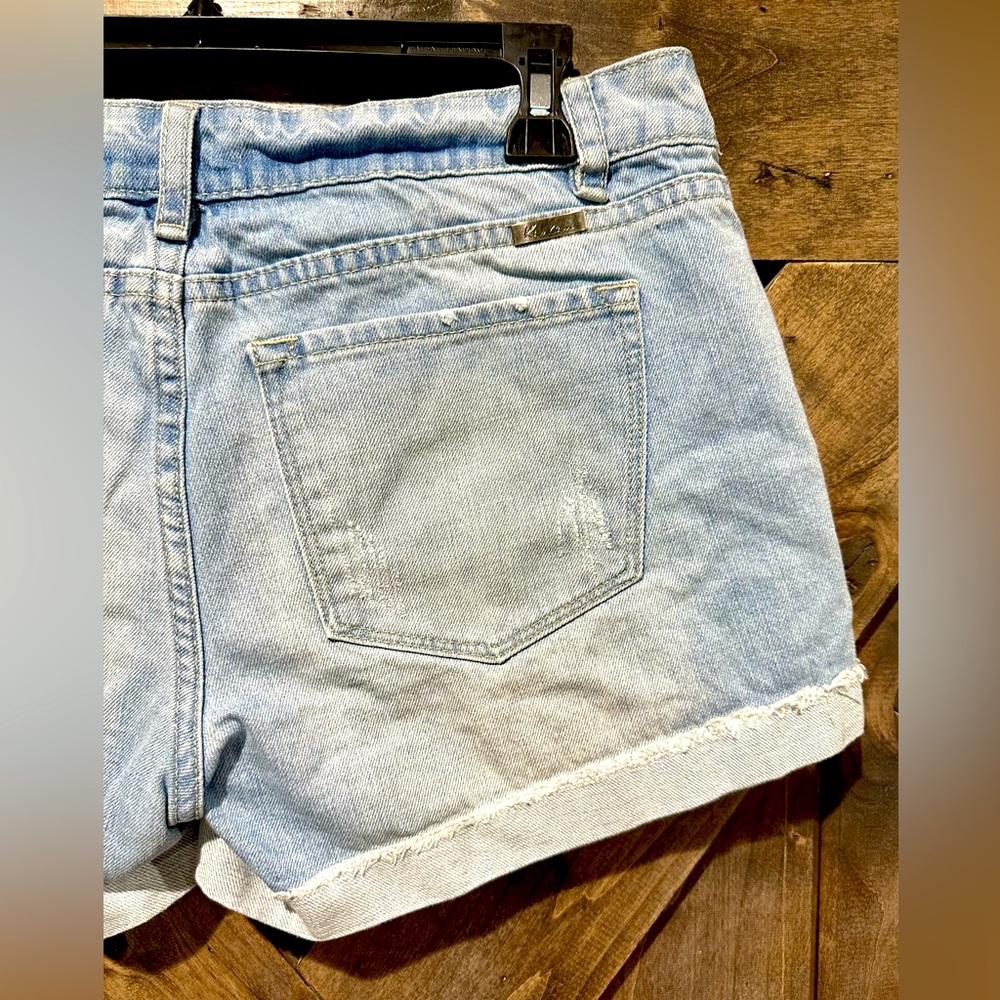 EUC Like New KanCan Light Wash Cuffed Denim Shorts - Picture 9 of 14